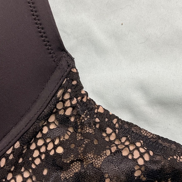 Adore Me Black Lace Front Hook Racerback Underwire Contour Bra - Picture 8 of 9